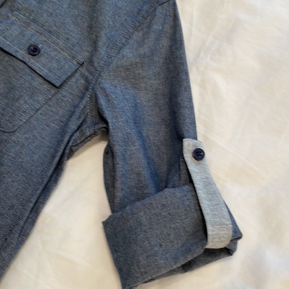 Hudson Navy Chambray Button Down with Gray Cotton lining and sleeve Holders 4T - Picture 7 of 10